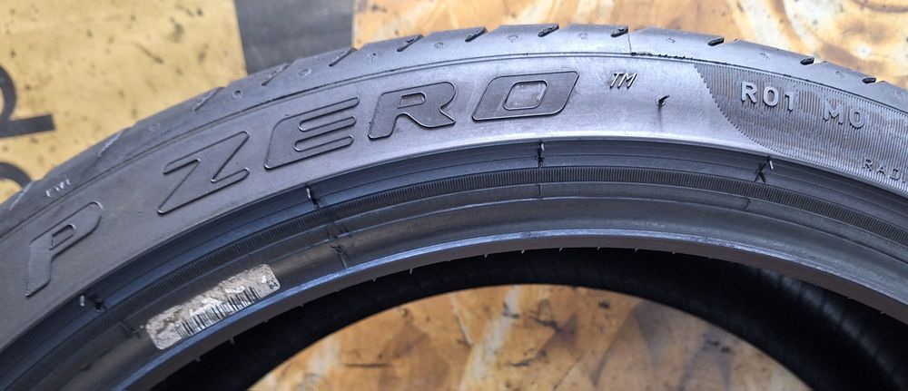Opona 235 35 R 19 91Y Pirelli P ZERO