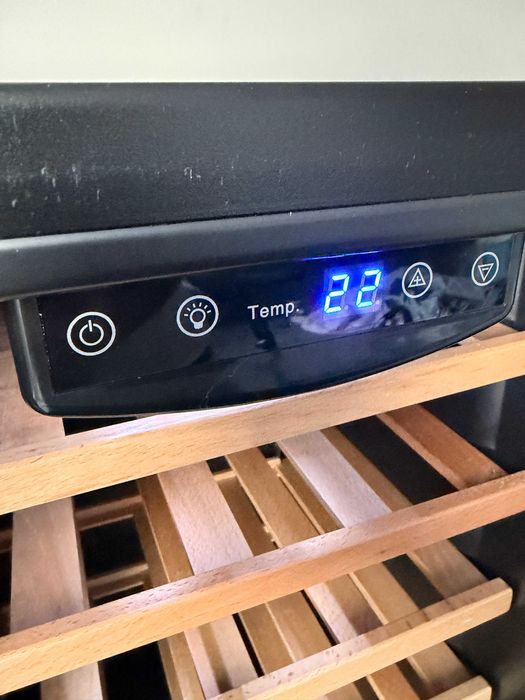 Chłodziarka do wina Klarstein Vivo Vino 26 | 26 butelek | LED | Gdynia