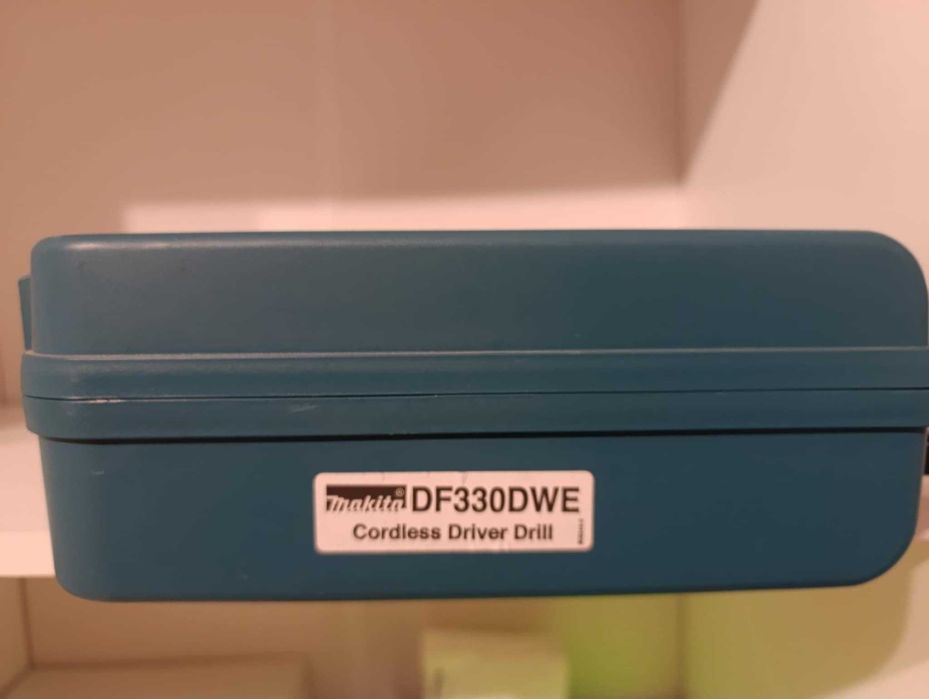 walizka makita DF330DWE