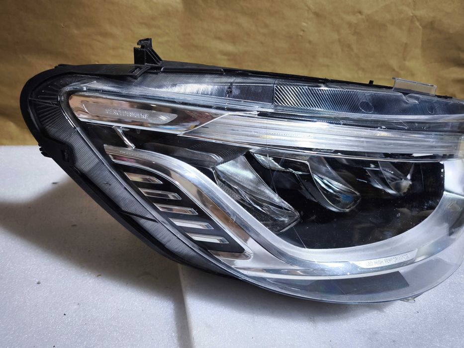 Lampa prawy przód prawa przednie Mercedes Sprinter W907 W910 Full LED Performance