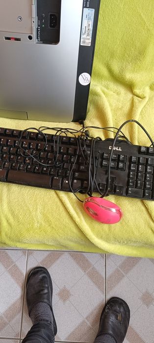 Komputer 5 w 1 monitor i komp razem 5i 7 i procek