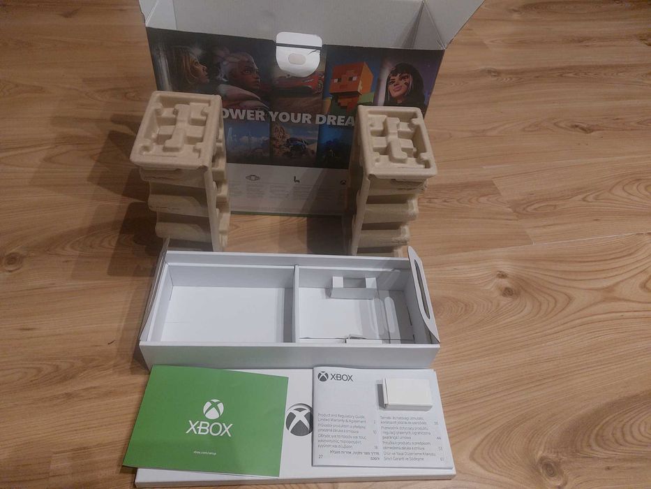 Pudło kompletne xbox series s 512gb