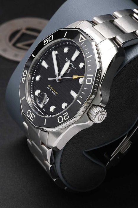 TAG Heuer Aquaracer Professional 300 Date
