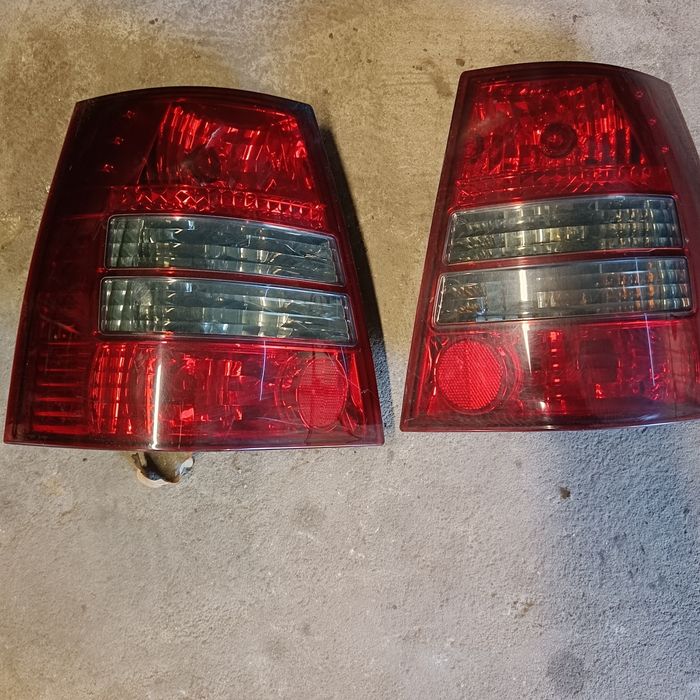 Lampy tył golf IV kombi