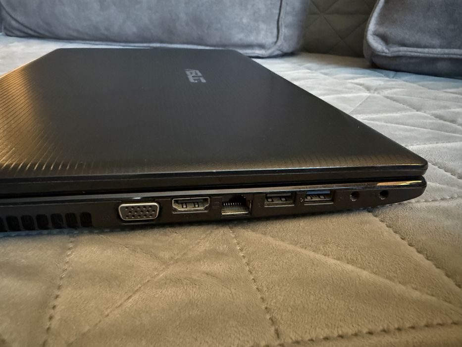 Ноутбук ASUS X55A, 8GB RAM, SSD 240GB