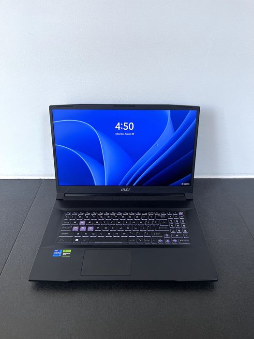 Laptop MSI Katana 17 – i7, RTX 4060, 64 GB RAM, SSD 1 TB, 144 Hz