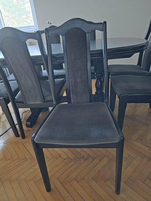 Zestaw Solidny Stół 150x95 cm + 8 krzeseł (rozkładany)