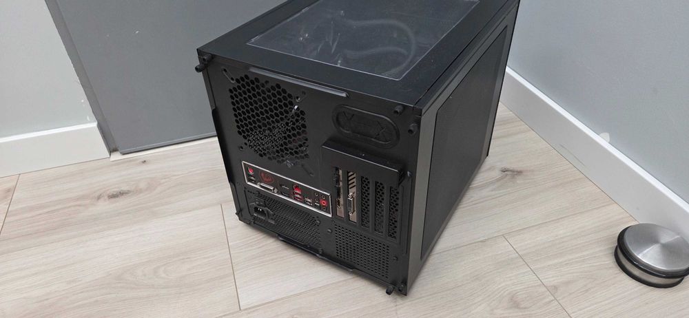 Komputer PC i5-9600k / GTX 1070 G1 / 16 GB RAM / MSI Z370 mortar / SSD