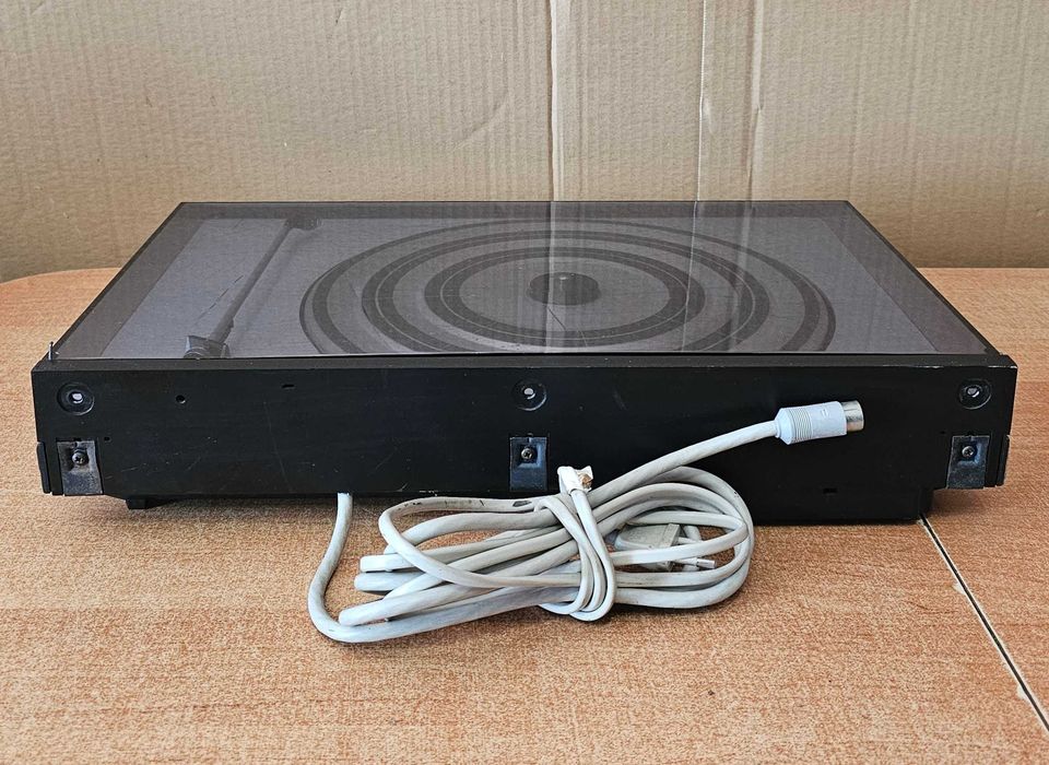 Gramofon Bang Olufsen Beogram 2402