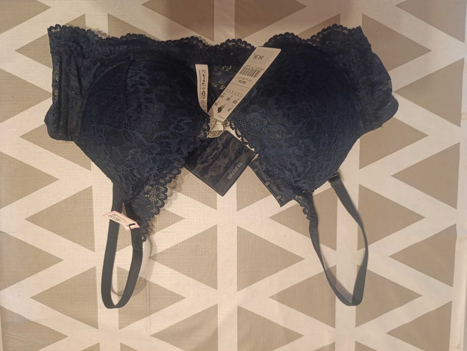Nowy biustonosz Tezenis 80B • Ciemny granat • Koronka Recycled Lace • Z metką