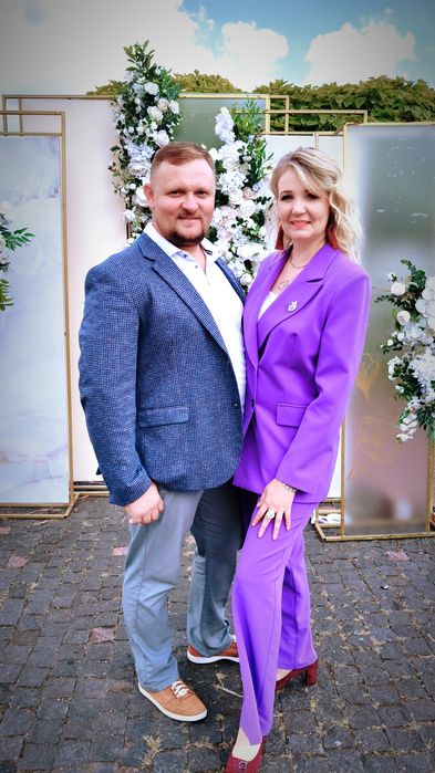 Тамада ведуча + діджей. Жива музика. Свято під ключ.