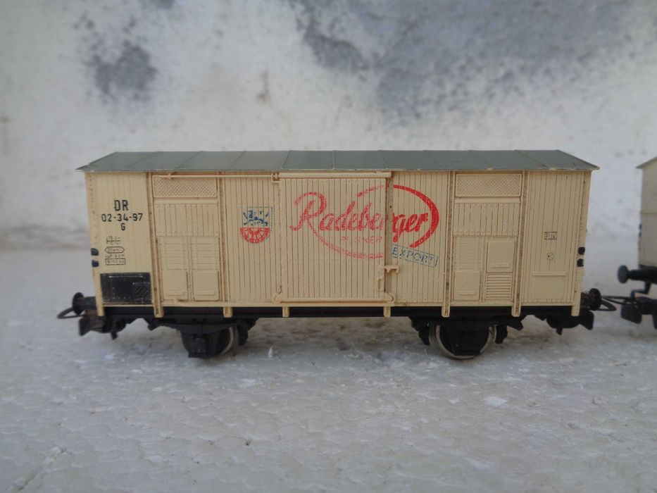 1:87 PIKO Lote de 3 carruagens caixa fechada comboio