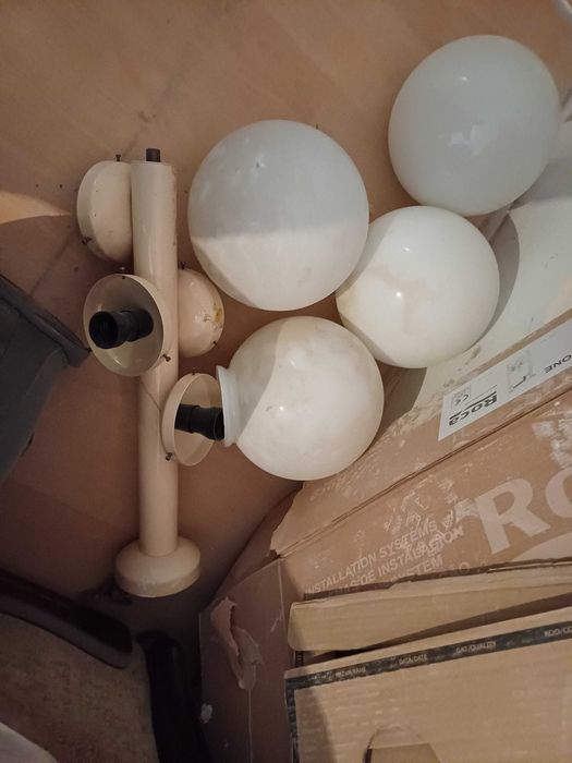 Lampa na duże 4 klosze - duże kule