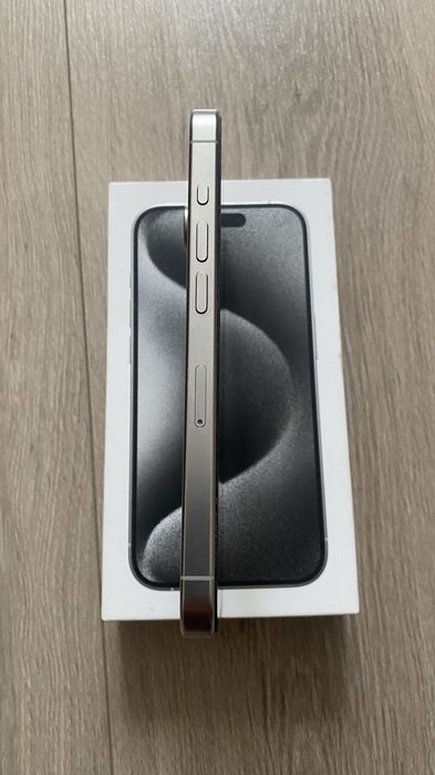 Продам iPhone 15 Pro  256GB