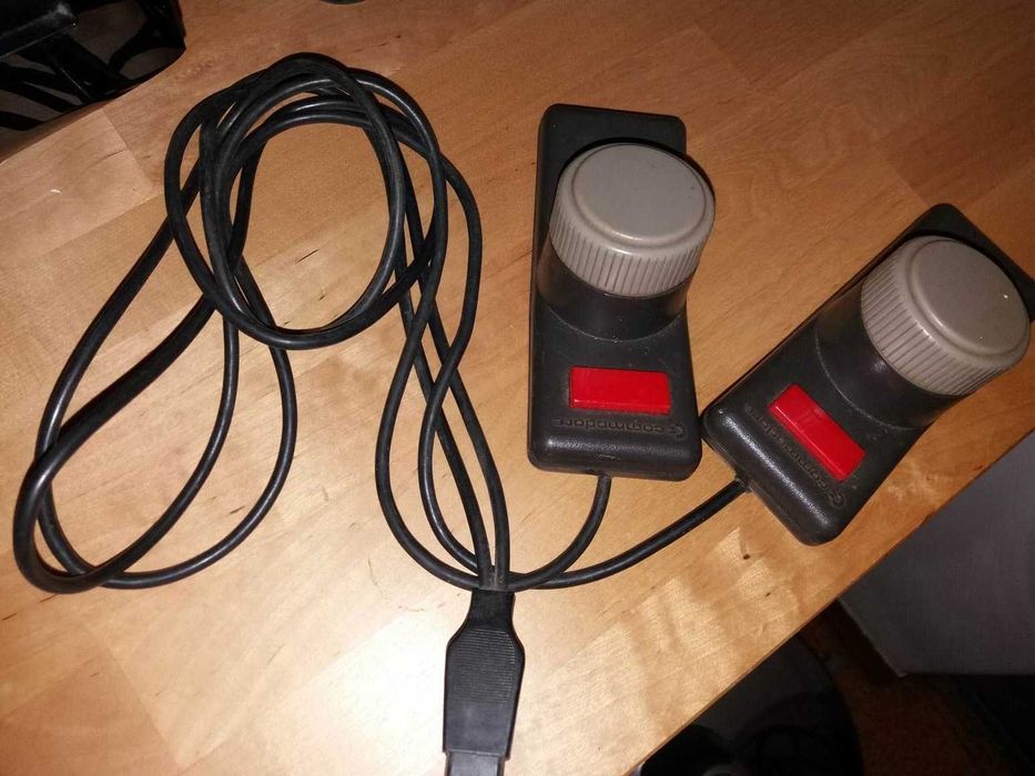 Comando para Commodore, 2 jogadores. Anos 80