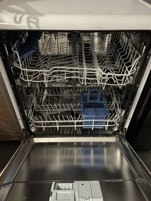Máquina de lavar loiça Indesit