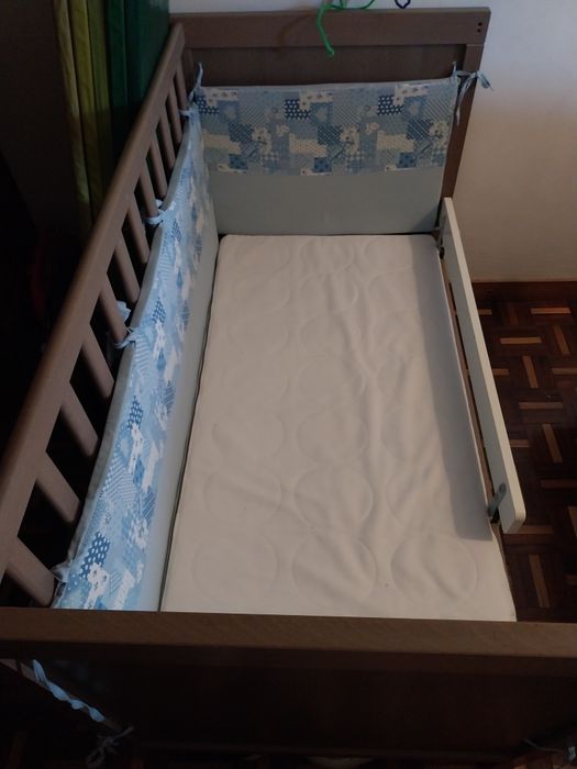 Berço ikea com colchão