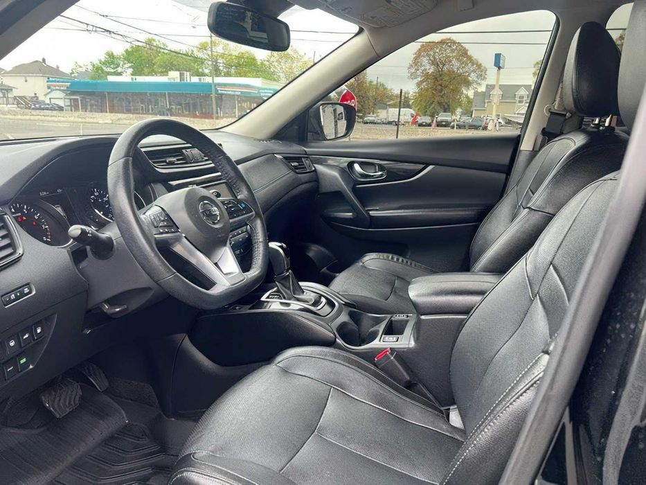 Nissan Rogue      2018