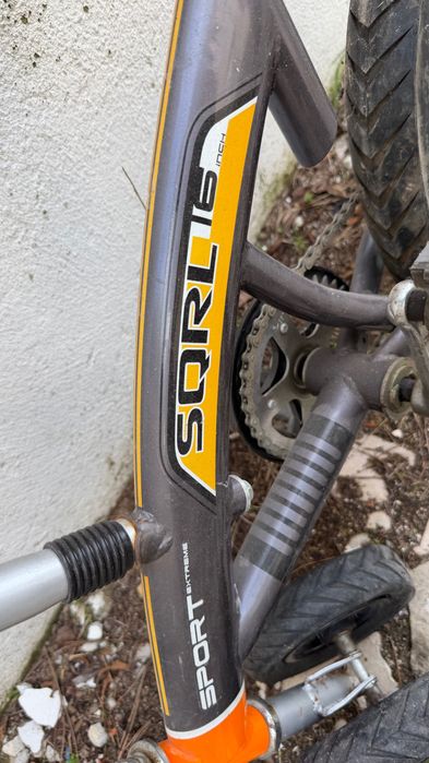 bicicleta SQRL 16