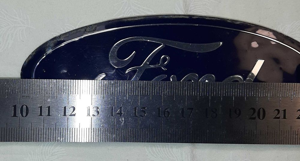 Продам эмблему на FORD, (б/у).
