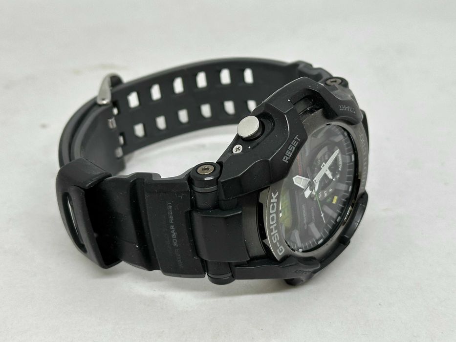 Zegarek Casio G-SHOCK GR-B100-1A3ER Gravitymaster Bluetooth Sync Solar