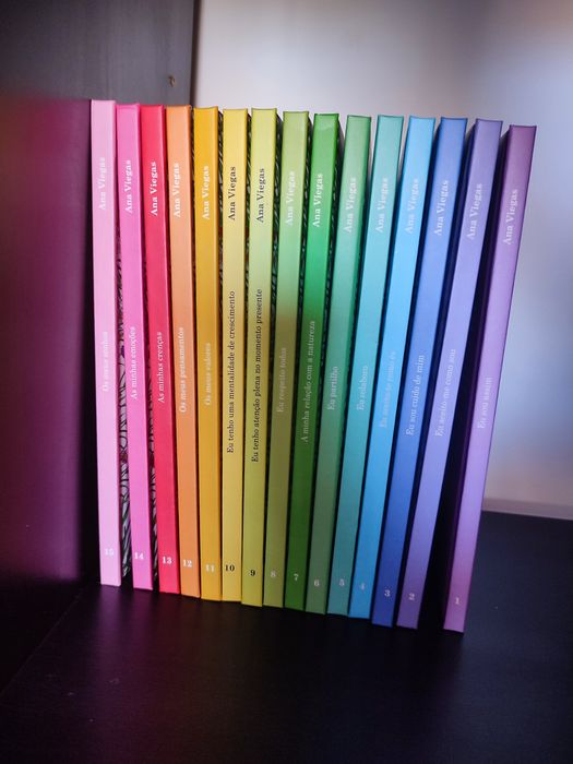 Livros educacionais como novos