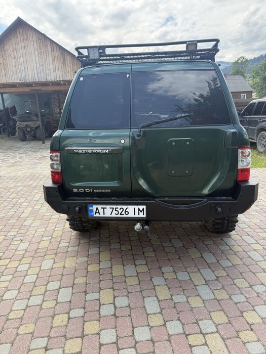 Джип Nissan Patrol