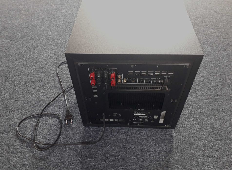 Сабвуфер YAMAHA NS-SW 300 Вт