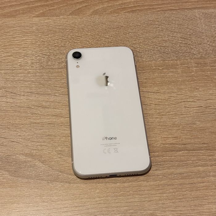 iPhone XR 64GB White Neverlock