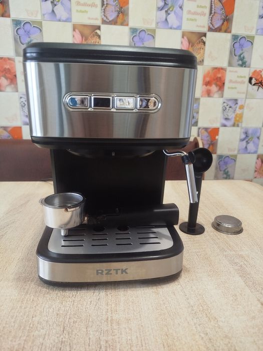 Кофеварка RZTK barista