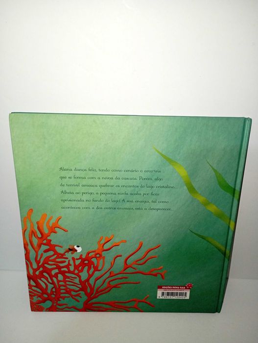 Alana e as Algas Misteriosas