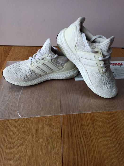 Летние кроссовки Adidas Boost