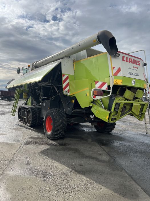 Claas Lexion 480 на гусеницях 2003 рік випуску