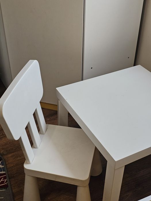 Столик дитячий IKEA