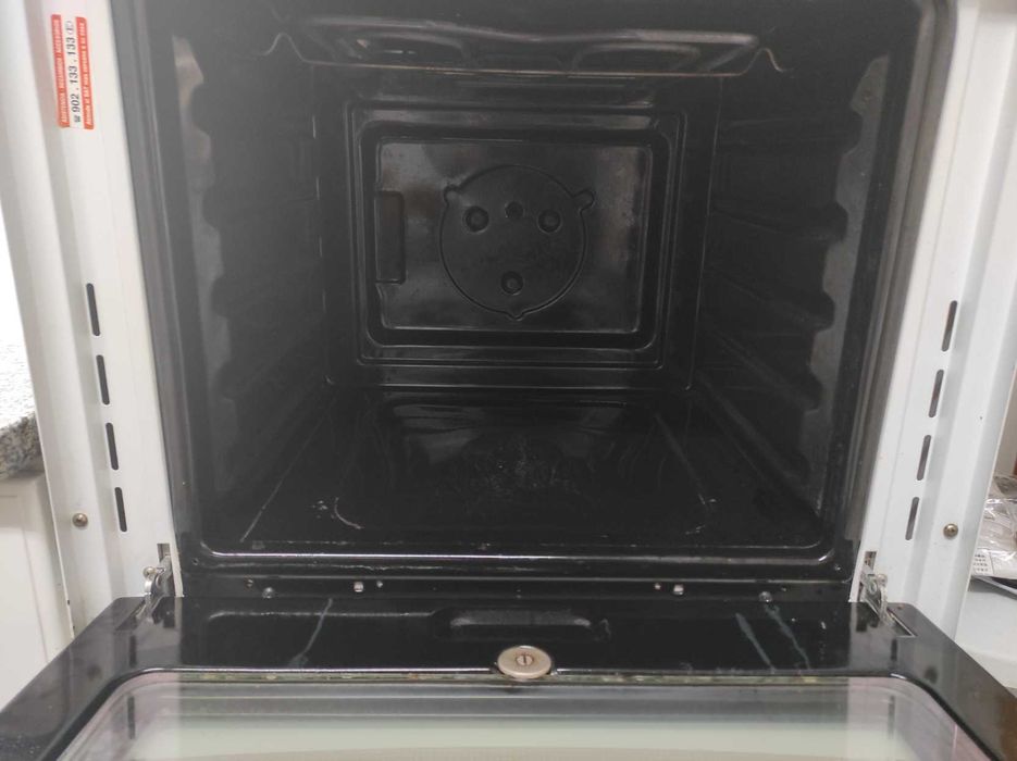 Forno de encastre Indesit