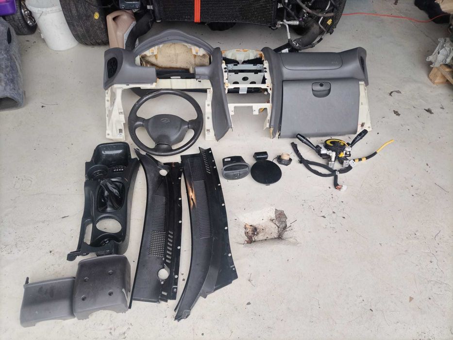 Sprzedam części hyundai santa fe 2.4 benzyna