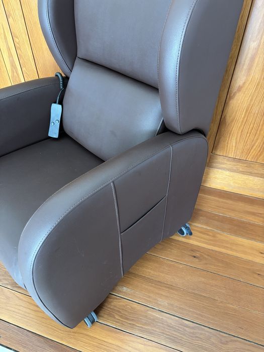 Cadeirão reclinável - Poltrona Repouso Exotico Eléctrico, castanha