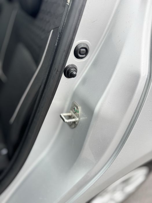 Renault logan 131т пробег не бит не крашен гбо 4