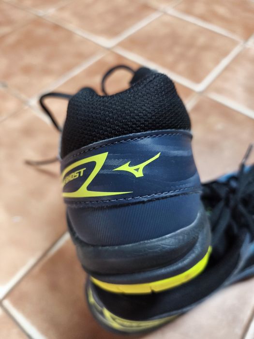 Кроссовки Mizuno Wave Ghost,теннис, гандбол,спортзал,39р,25.5см.