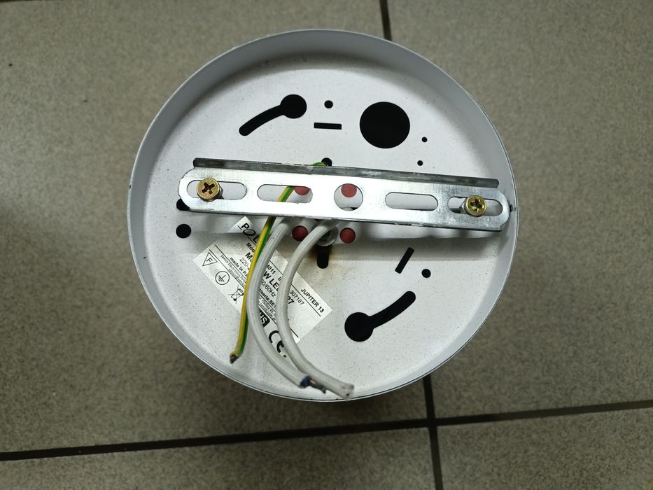 Kinkiet swiatla biały