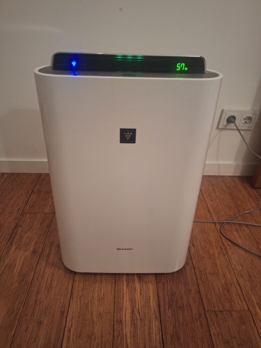 Oczyszczacz powietrza Sharp KC-D50EUW z nawilżaczem i jonizacją