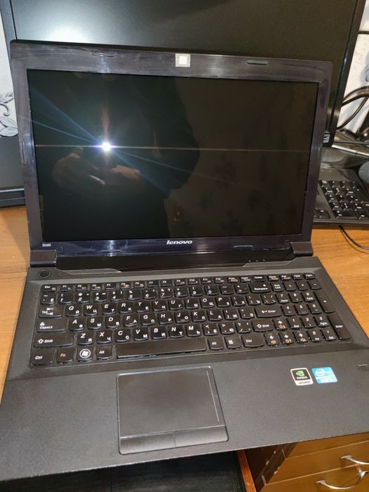 Lenovo IdeaPad B580/i5-3210M/8GB/GT 610M 1GB