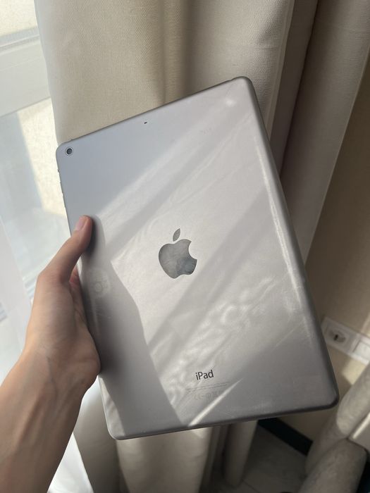 iPad Air    16GB
