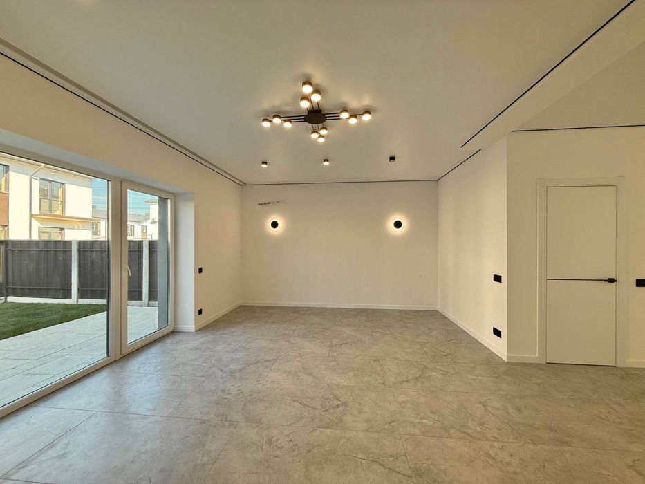 Продаж таунхауса із ремонтом у Крихівцях біля Калинової Слободи