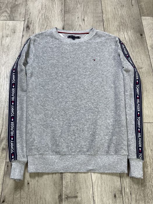 Tommy Hilfiger кофта свитшот S размер с лампасами серая