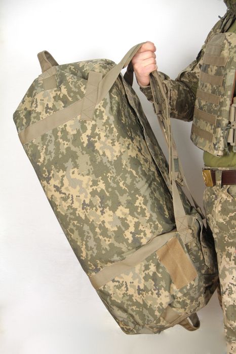 Баул на 105 літрів  військовий піксель або олива