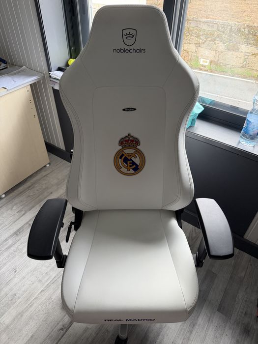Cadeira Gaming Noblechair Hero