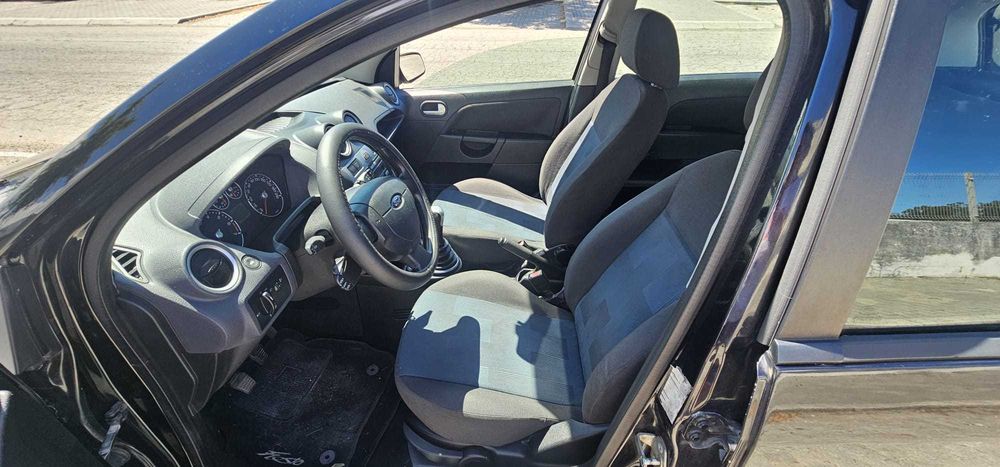 Ford Fiesta First Edition 1.25 Gasolina – 2005 - 125.000km