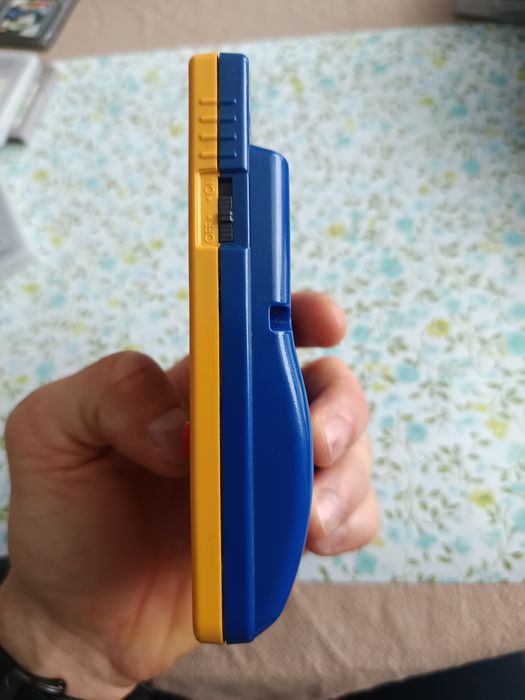 Gameboy color Pikachu edition