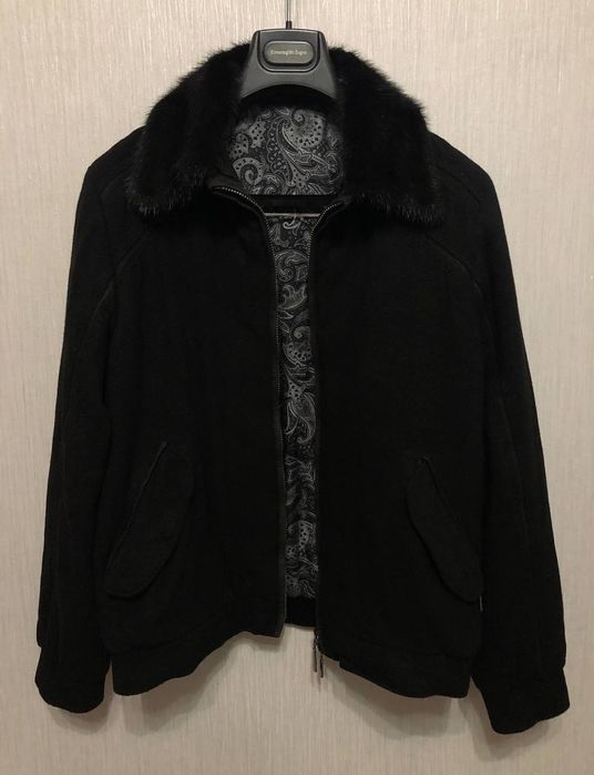 Тепла куртка з кашеміру